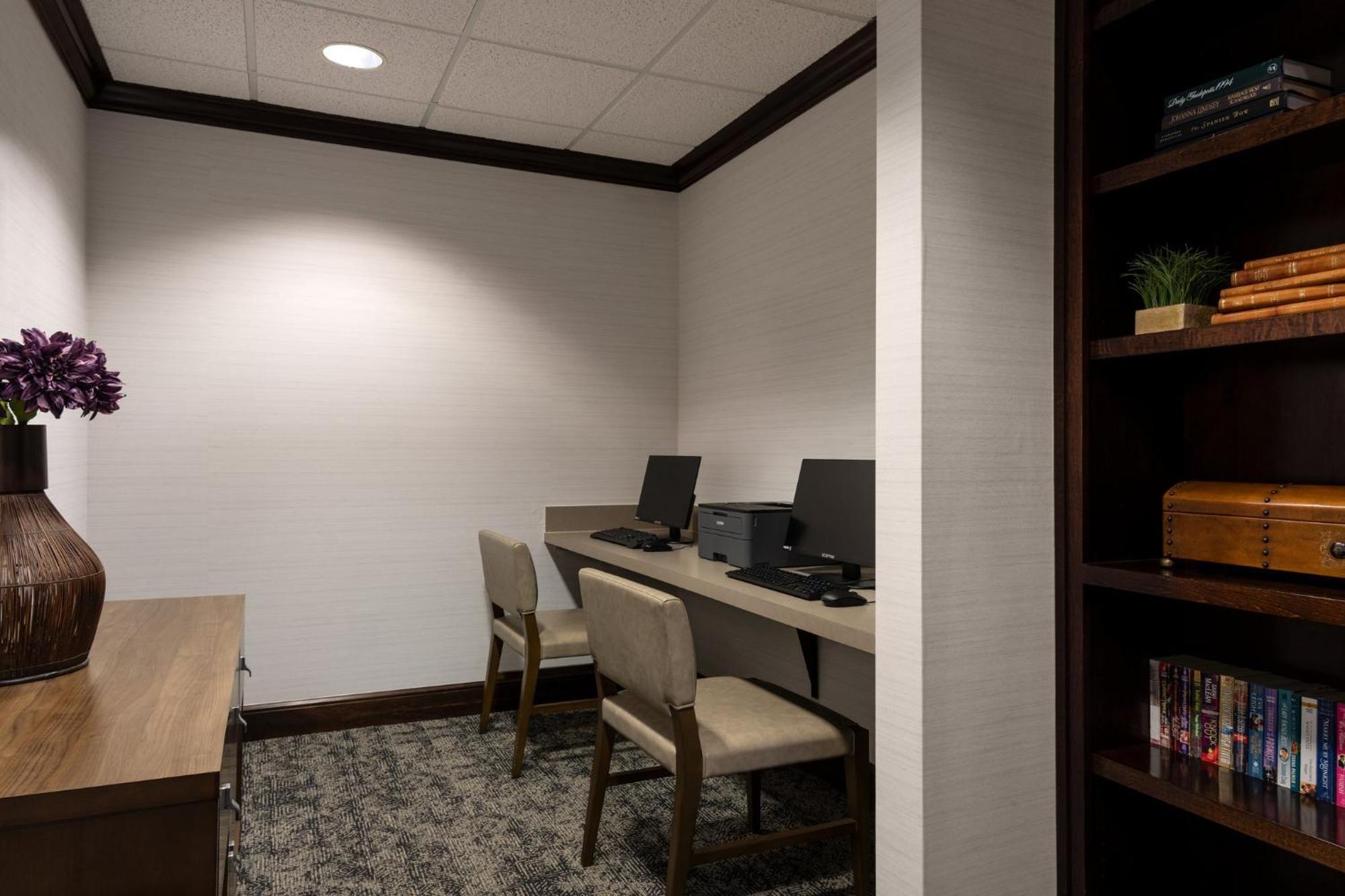 Staybridge Suites Akron-Stow-Cuyahoga Falls By Ihg Екстериор снимка