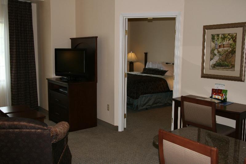 Staybridge Suites Akron-Stow-Cuyahoga Falls By Ihg Екстериор снимка